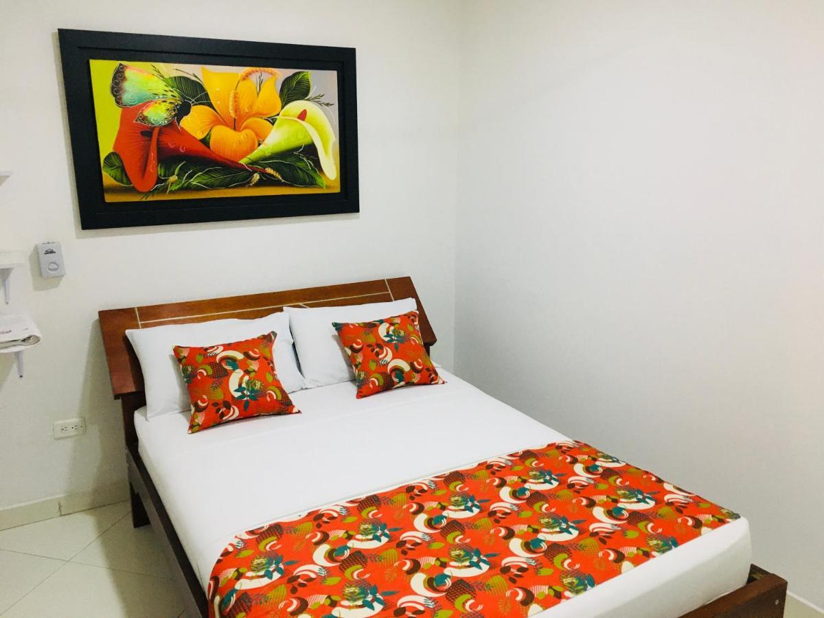 Hotel Canoa Inn Caucasia Extérieur photo